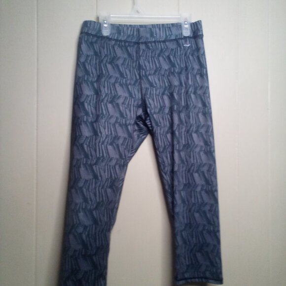 Everlast Cropped Leggings M Athletic Active Gray Pink Patterned - Picture 12 of 13
